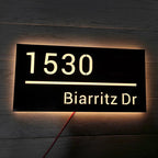 Hausnummernschild Original und beleuchtet