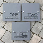 Hausnummernschild Villa