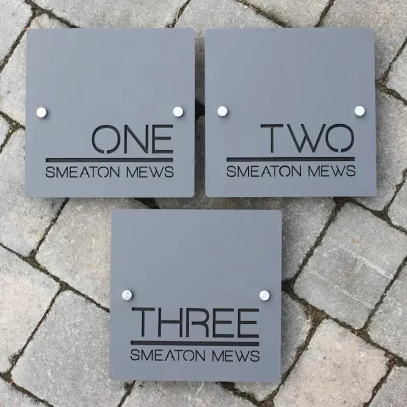 Hausnummernschild Villa