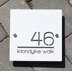 Hausnummernschild Villa