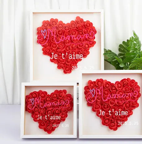 Personalisierte Schachtel mit Herzrosen